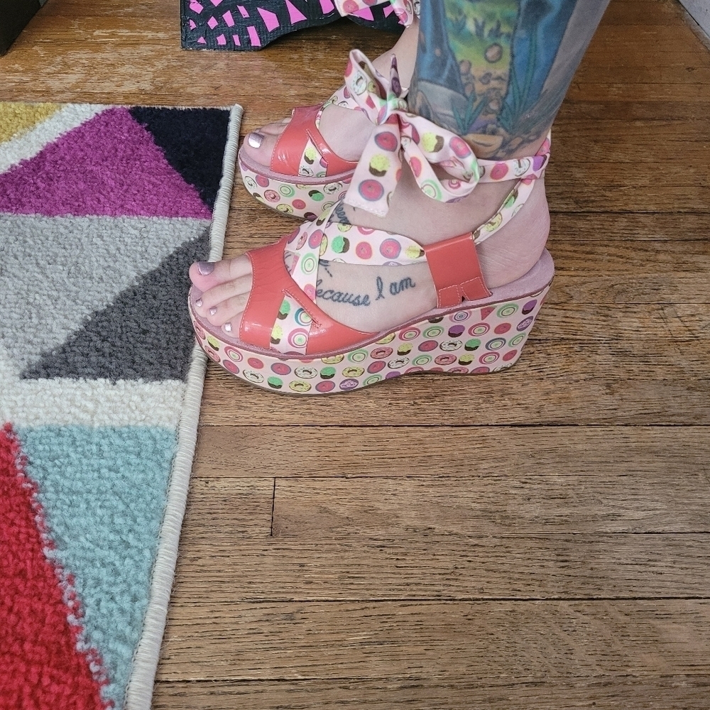 Vintage Fornarina Cupcake Donut Platforms, GUC, Size 35 - Picture 4 of 9